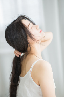 《艳女痴情》电影